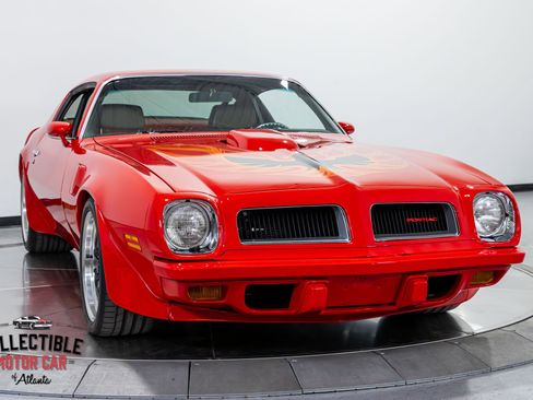 Used 2013 Chevrolet Camaro SS w/ SS Performance Package image 27