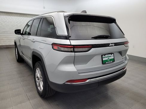 Used 2022 Jeep Grand Cherokee Limited RWD image 5