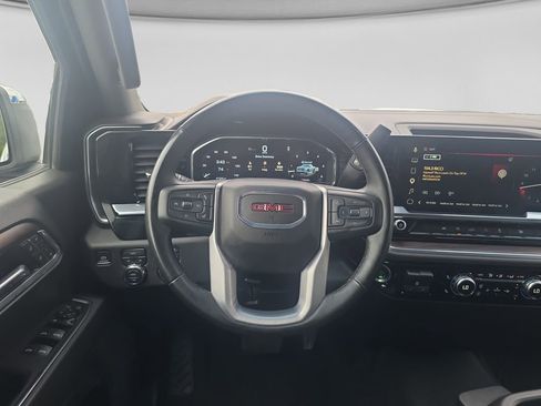 Used 2025 GMC Sierra 1500 SLT AWD/4WD image 13