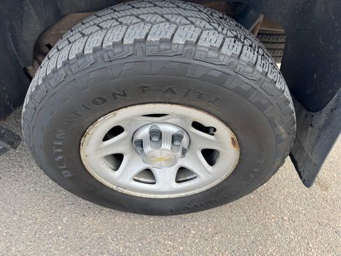 Used 2019 Chevrolet Tahoe 4WD w/ Suspension Package, Off-Road image 9