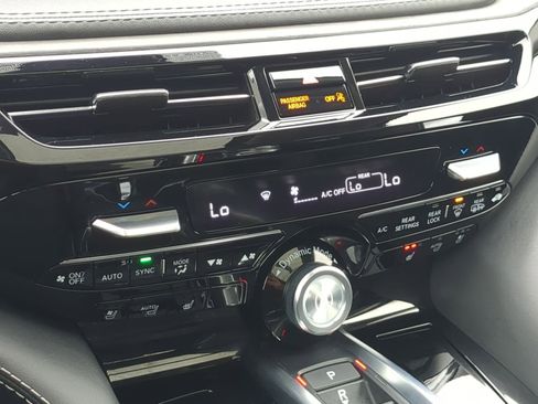 Used 2024 Acura MDX w/Advance Package image 26