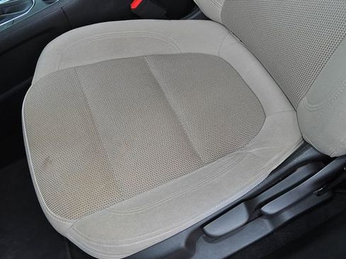 Used 2023 Chevrolet Traverse LS w/ Safety Package FWD image 11