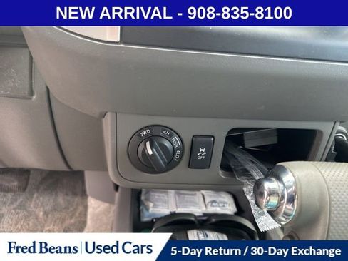 Used 2016 Nissan Frontier SV image 14
