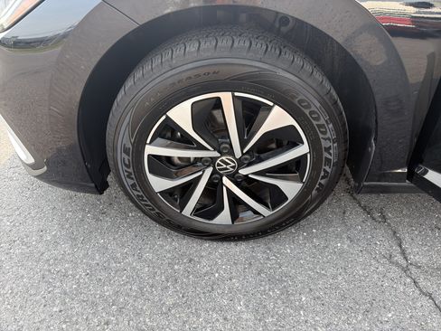 Used 2025 Volkswagen Jetta S FWD image 11