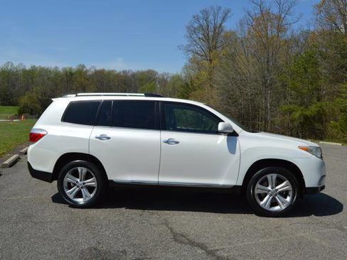 Used 2013 Toyota Highlander Limited image 66