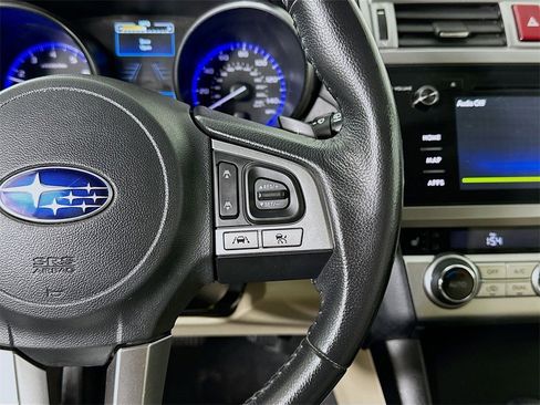 Used 2017 Subaru Outback 2.5i Limited image 9