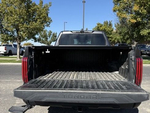 Used 2022 Toyota Tundra Platinum w/ Advanced Package image 9