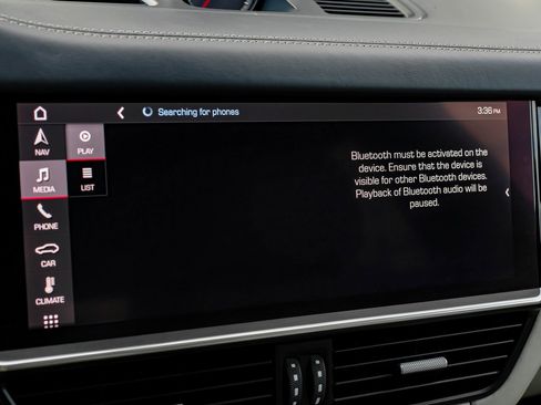 Used 2019 Porsche Cayenne S image 24