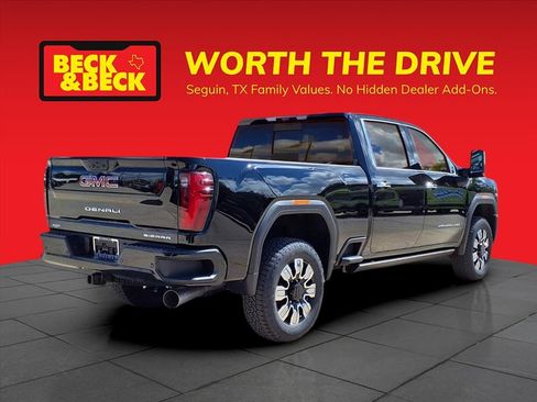 New 2026 GMC Sierra 2500 Denali w/ Denali Reserve Package image 3