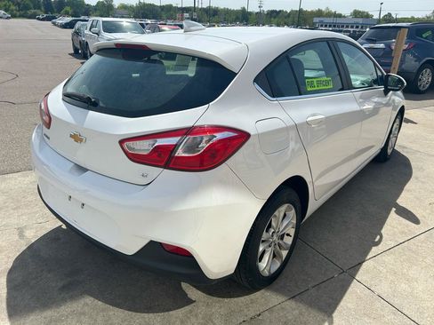 Used 2019 Chevrolet Cruze LT FWD image 5