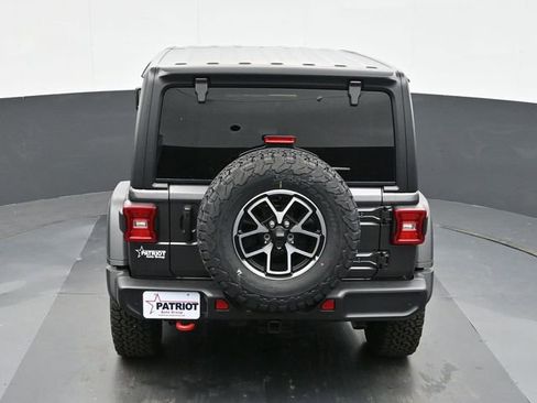 Used 2024 Jeep Wrangler Unlimited Rubicon w/ Technology Group AWD/4WD image 28