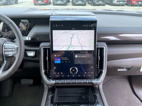 New 2026 GMC Yukon XL Elevation AWD/4WD image 13