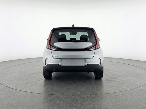 Used 2025 Kia Soul LX w/ LX Technology Package image 7