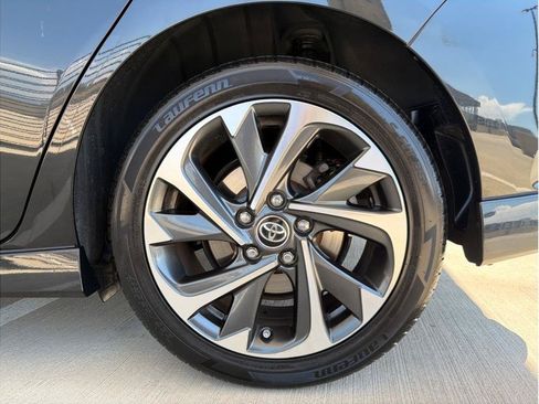 Used 2017 Toyota Corolla iM FWD image 26