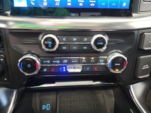 Certified 2022 Ford F150 Raptor w/ Equipment Group 801A High image 26