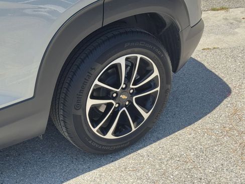 Used 2025 Chevrolet TrailBlazer LT FWD image 29