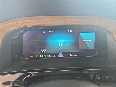 Used 2024 Volkswagen Atlas SE image 17