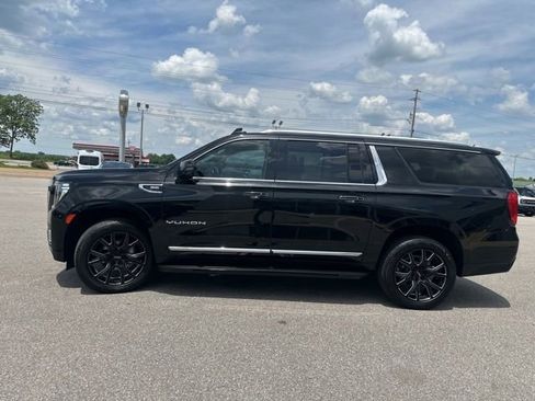 Used 2021 GMC Yukon XL SLT w/ SLT Premium Package AWD/4WD image 34
