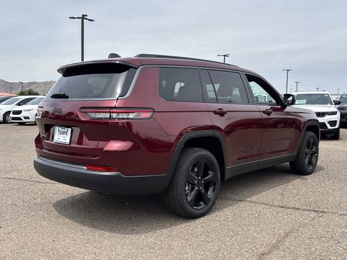 New 2026 Jeep Grand Cherokee L Limited image 4
