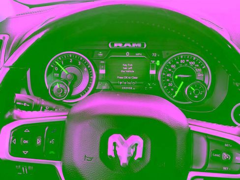 Used 2021 RAM 1500 Laramie RWD image 12