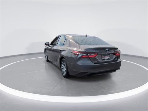 Used 2023 Toyota Camry LE image 6