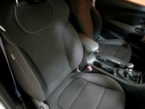Used 2020 Hyundai Veloster N w/ Performance Package FWD image 9