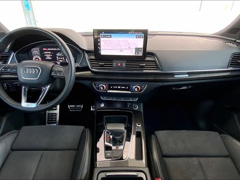 Used 2022 Audi SQ5 Premium Plus w/ Premium Plus Package AWD/4WD image 16