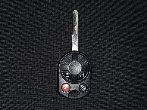 Used 2017 Ford Focus SE FWD image 32