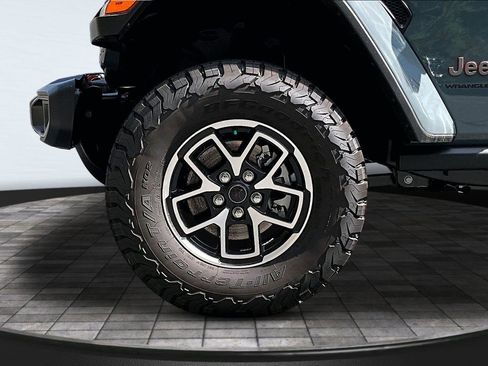 New 2026 Jeep Wrangler Unlimited Rubicon w/ Technology Group AWD/4WD image 11