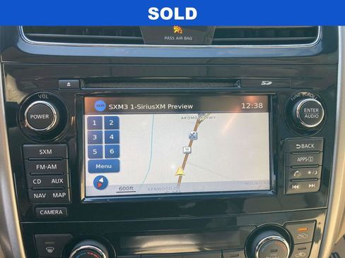 Used 2014 Nissan Altima 2.5 SL w/ Technology Package FWD image 18