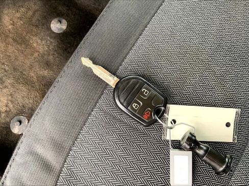 Used 2019 Ford Flex SE FWD image 15