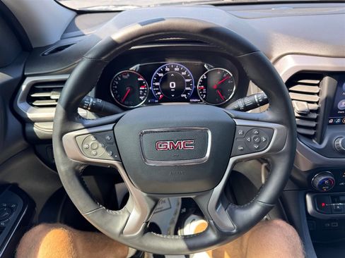 Used 2022 GMC Acadia AT4 w/ Technology Package AWD/4WD image 11