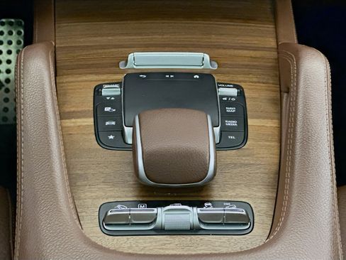 Used 2024 Mercedes-Benz GLS 580 4MATIC w/ E-Active Body Control Package image 14
