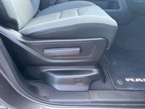 Used 2019 RAM 1500 Big Horn image 27