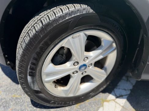 Used 2013 Ford Escape SE FWD image 16