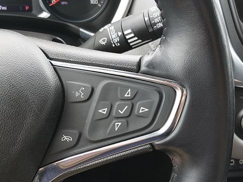 Used 2021 Chevrolet Equinox Premier FWD image 21