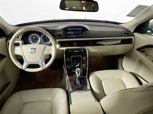 Used 2013 Volvo XC70 T6 image 30