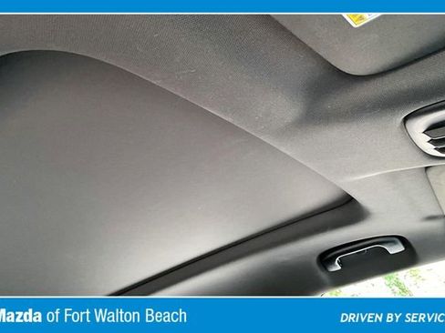 Used 2021 Chevrolet TrailBlazer ACTIV w/ Sun and Liftgate Package AWD/4WD image 28