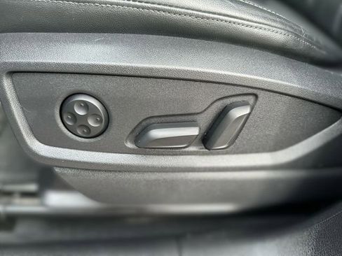 Used 2023 Audi Q5 2.0T Premium Plus w/ Premium Plus Package image 16