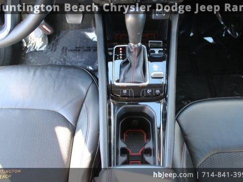 Used 2022 Jeep Compass Trailhawk w/ Trailhawk Convenience Group image 15