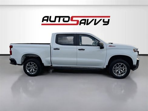 Used 2021 Chevrolet Silverado 1500 LT Trail Boss w/ Convenience Package II image 8