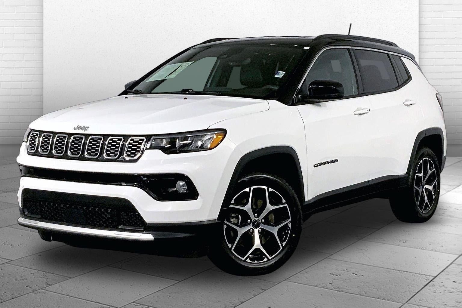 Used 2025 Jeep Compass Limited AWD/4WD image 12