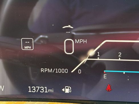 Certified 2025 Cadillac Escalade ESV Sport Platinum w/ LPO, ONYX Package AWD/4WD image 33