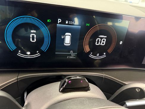 Used 2025 Hyundai Santa Fe SEL image 43