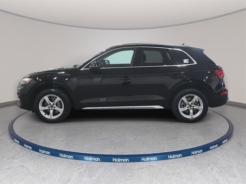 Used 2023 Audi Q5 2.0T Premium w/ Convenience Package image 9