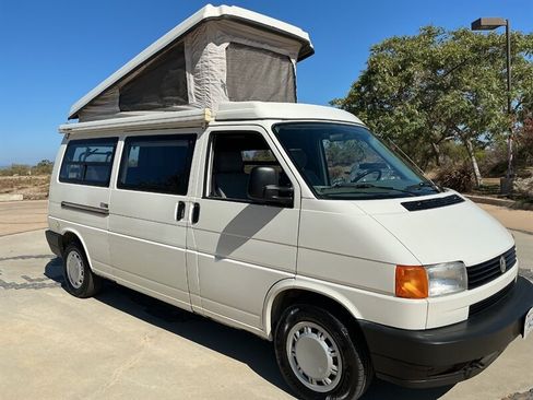 Used 1995 Volkswagen Eurovan Camper FWD image 13