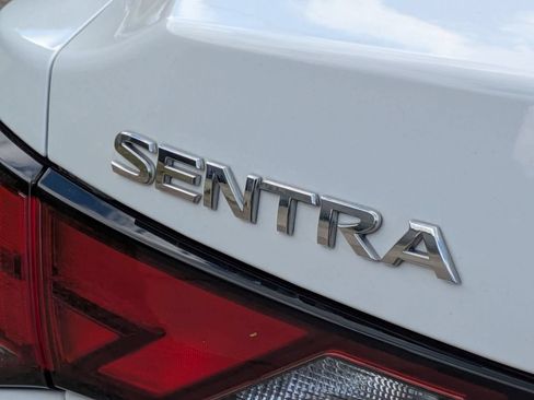Used 2020 Nissan Sentra SV FWD image 10
