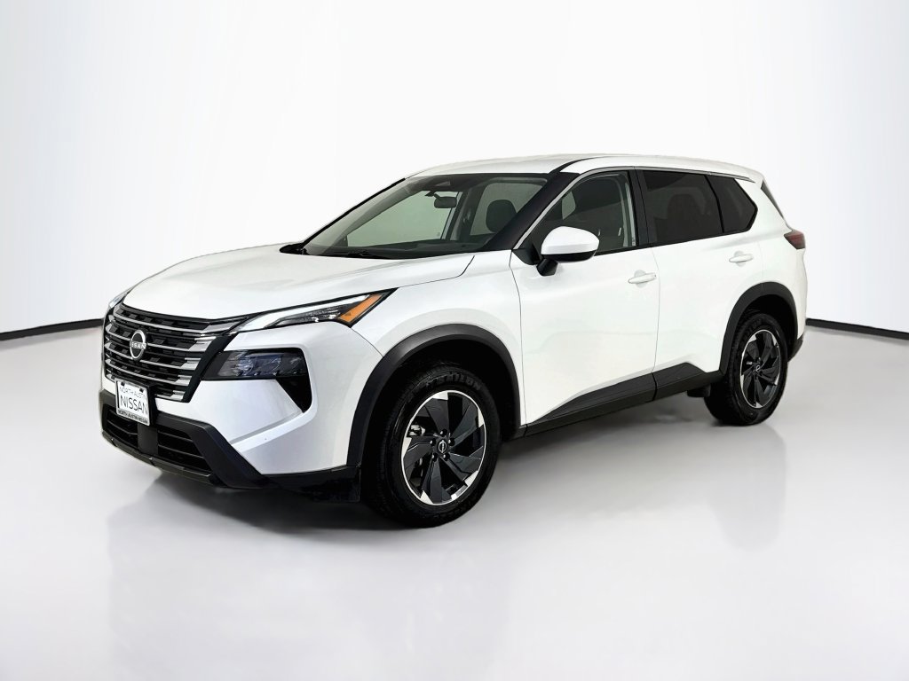 Used 2025 Nissan Rogue SV FWD image 3