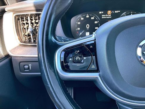 Used 2019 Volvo XC60 T5 Inscription w/ Protection Package Premier FWD image 17