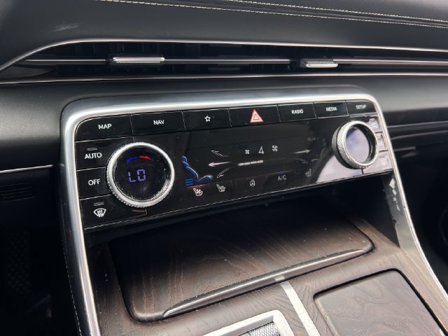 Used 2021 Genesis GV80 2.5T w/ Prestige Package 04 AWD/4WD image 29